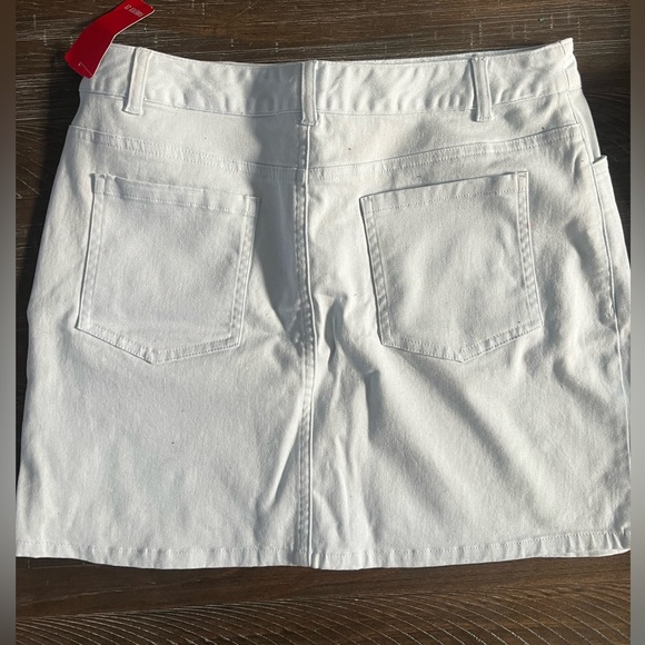 Light Blue Button Up Skirt - NWT Medium - Picture 5 of 5